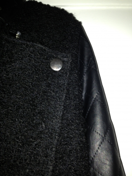 Blogger Mantel gesteppt Lederärmel schwarz mantel cmnc by Zara. Ausverkauft.NEU