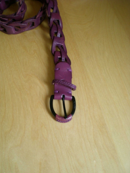 Stylischer Gürtel von Nixon in dunkellila Gr. M/L