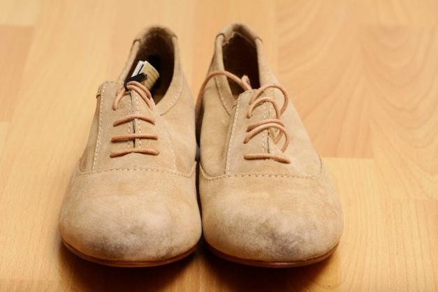 Mango Schnürschuhe Lederschuhe beige neu