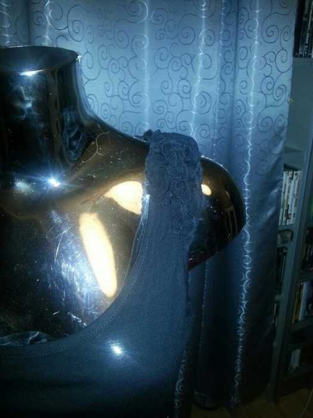 Madonna Top schwarz extravagante Blumenranke Bordure am Träger Gr. 36