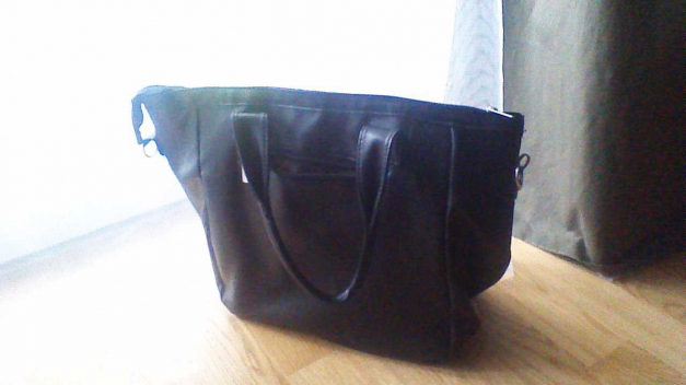 Tasche mit Nieten