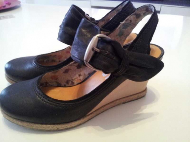 Mjus Sandalen mit Schnalle