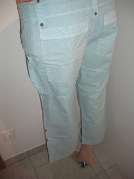 Capri Hose hellblau Top Gr. 36
