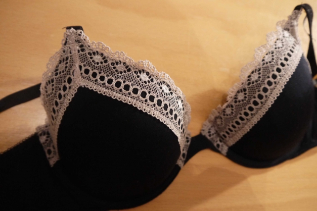 Schwarzer Calvin Klein BH mit Spitze