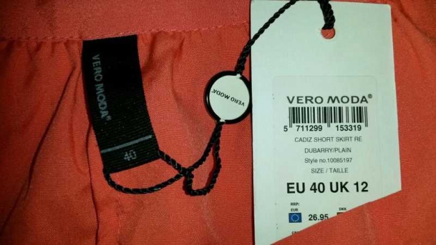 Rock in tollem pink Gr.40 Vero Moda, neu mit Etikett