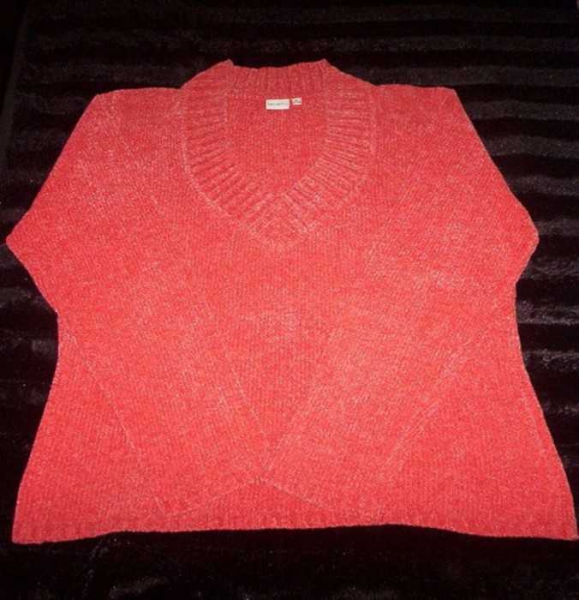Roter Chenille Pullover