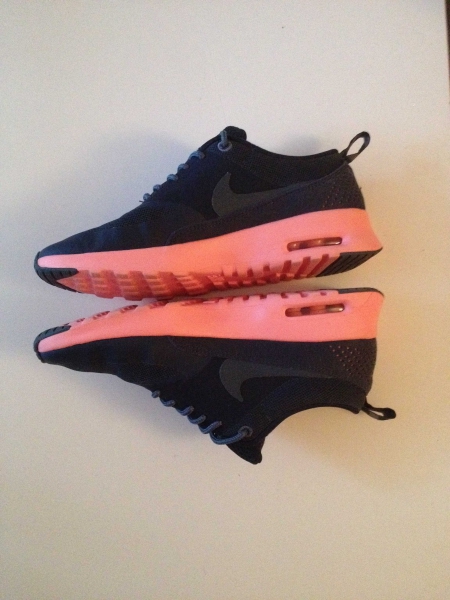 Nike AirMax Thea (Armory Navy/Atomic Pink)