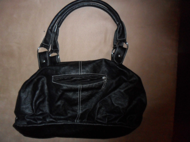 schwarze Handtasche