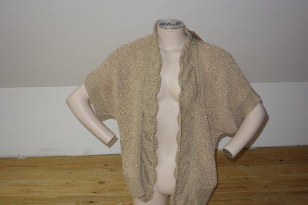 ICHI Nemo-CA Smoke Gray Weste Strick  - Neu -   NP 49,95 Euro  Gr. M