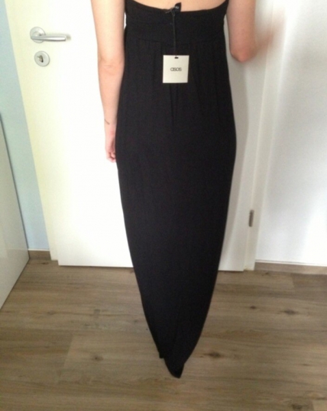 NEU! Schwarzes Kleid von ASOS