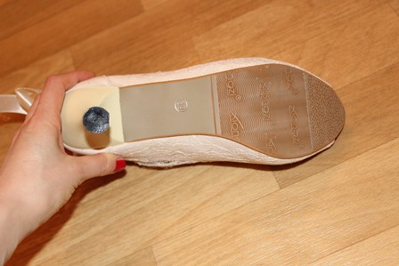 Wunderschöne neue + ungetragene Spitzenpumps z.B. als Brautschuhe