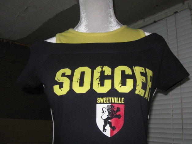 *** 2 in 1 Optik ~ Shirt ~ Bauchfrei ~ Offene Schulter ***