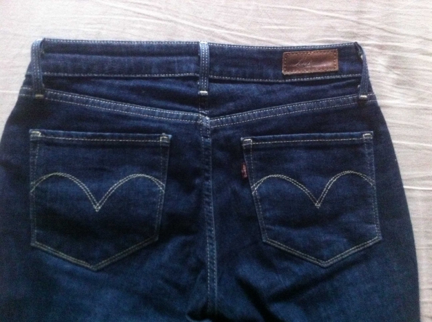 Levis Jeans Bold Curve Größe 29/32