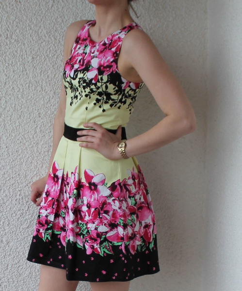 Oliva Palermo Kleid aus Otto Kampagne SS 2013 Blumenprint