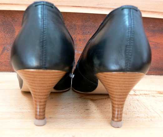 Pumps (38) - Görtz - dunkelblau, fast schwarz - schönes Muster!