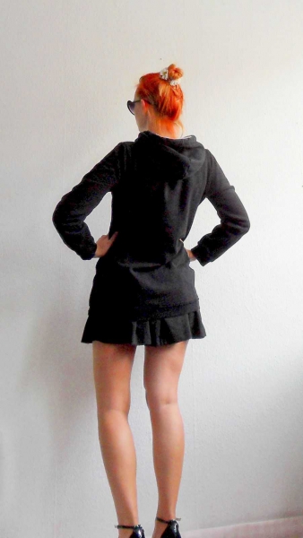 Seltener Pussy Deluxe Pullover Gr. L M 38 40 mit Taschen für die Hände und hellblauem Plüschfutter