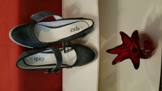 Neue Wunderschöne neuwertige SPICY Young Fashion schuhe gr.41