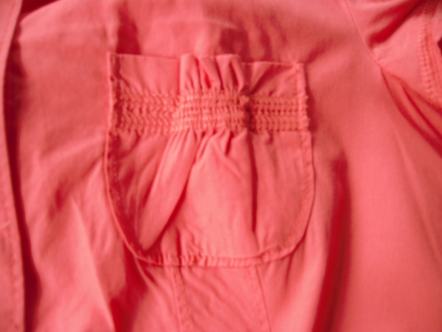 Lachsrote Bluse mit Raffungen 