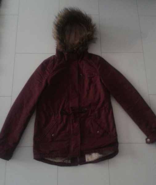 weinrote H&M Herbstjacke 