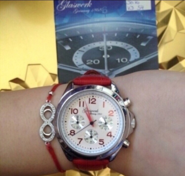 RoTe Glaswerk Uhr mit echtem Lederband