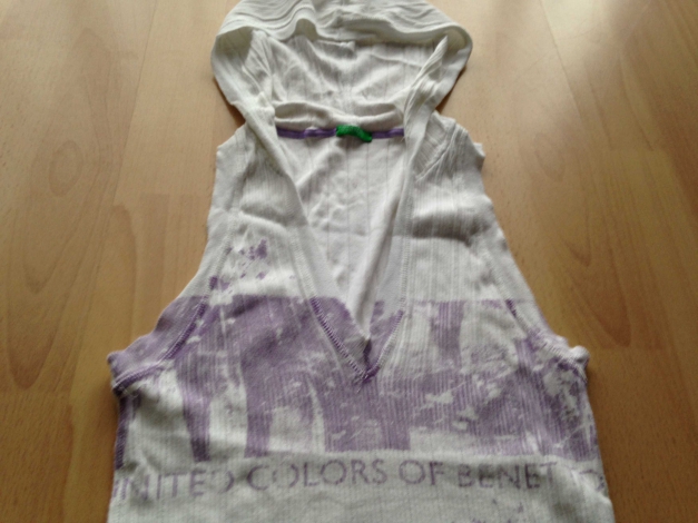 Benetton Tshirt,  Achselshirt,  Hoody  Gr S