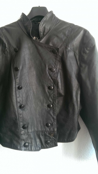 Schwarze vintage Echtlederjacke Gr. 42 40 M L Military-Stil 