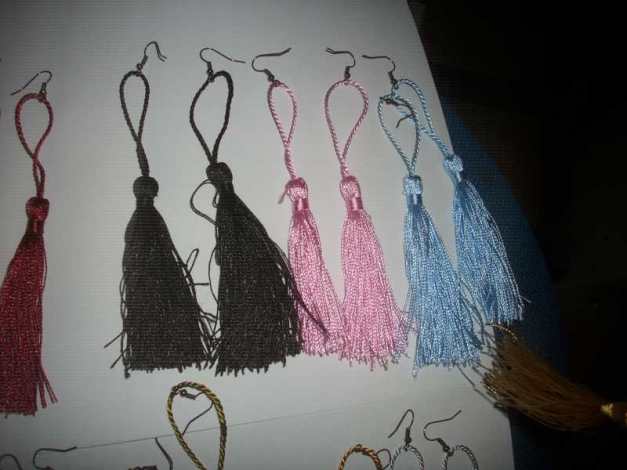 Witzige Ohrringe für Karneval