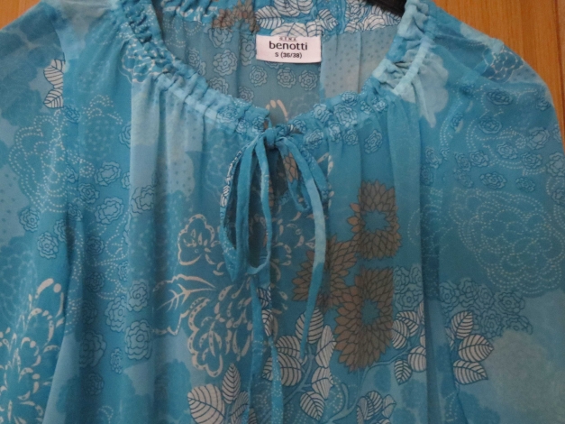 Sommerbluse/Tunika,blau-weiß,leicht transparent