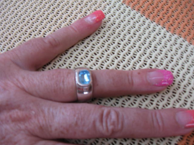 *** NEU ~ Schöner Ring ***