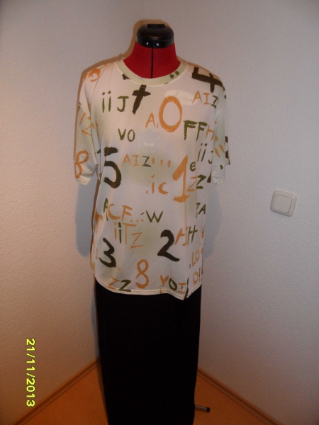Damenshirt, sehr leichter Stoff Größe L- XL von Vernal