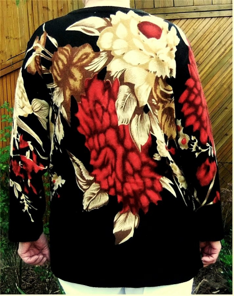 Pullover von Yi jia Li - mit farbigem Blumen-Muster - Größe XL