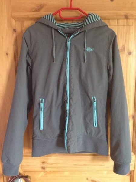 blau/graue Winterjacke von Rules