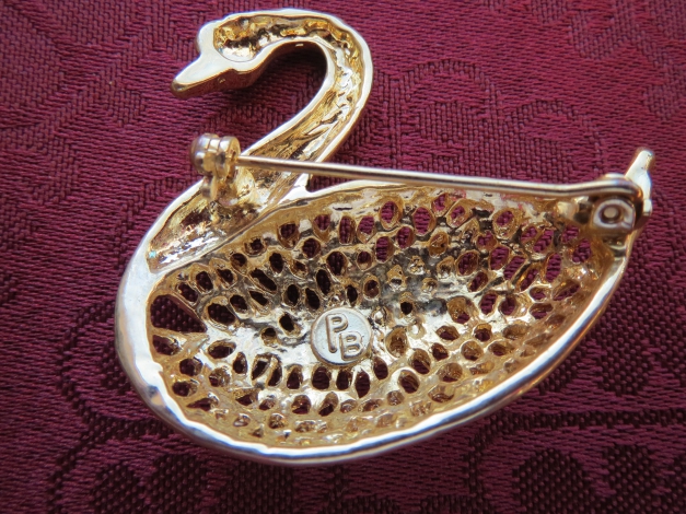 Brosche, Schwan, Kristallsteine