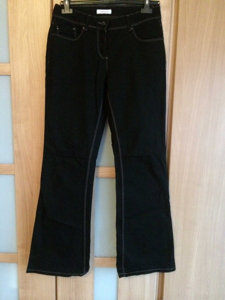 Schwarze Jeans in Größe 38