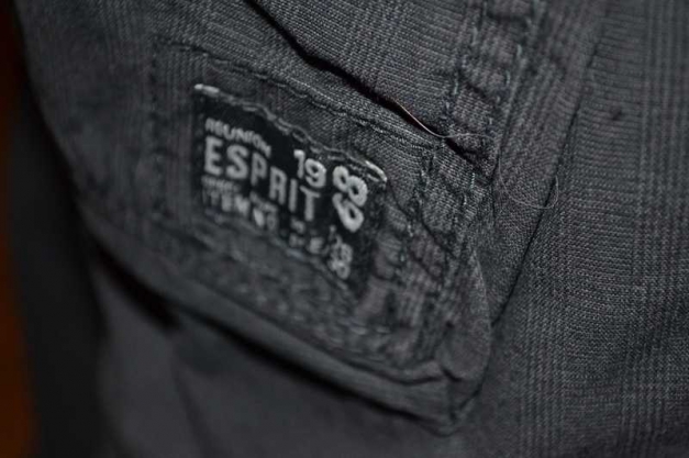 Esprit Kurze Hose in Schwarz