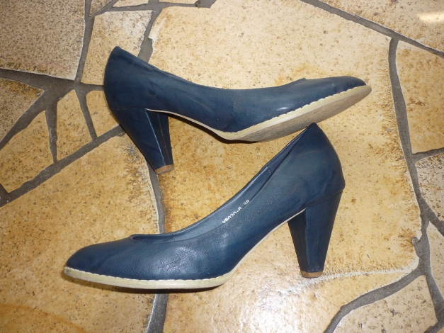 blaue Pumps