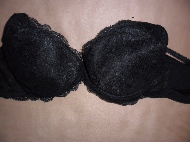 schwarzer Spitzen - BH