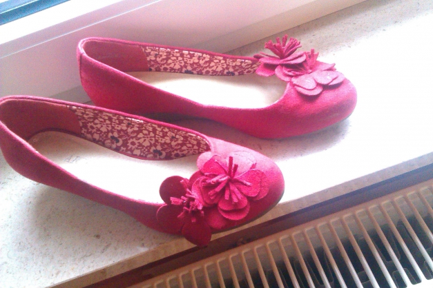 Rote Blumen Ballerinas Deichmann