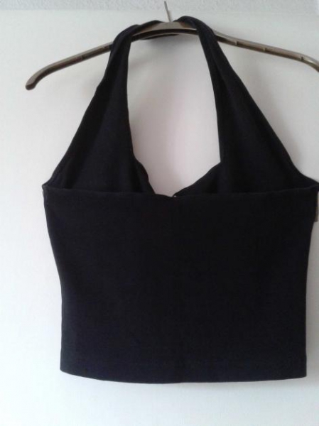 Schwarzer Neckholder Top