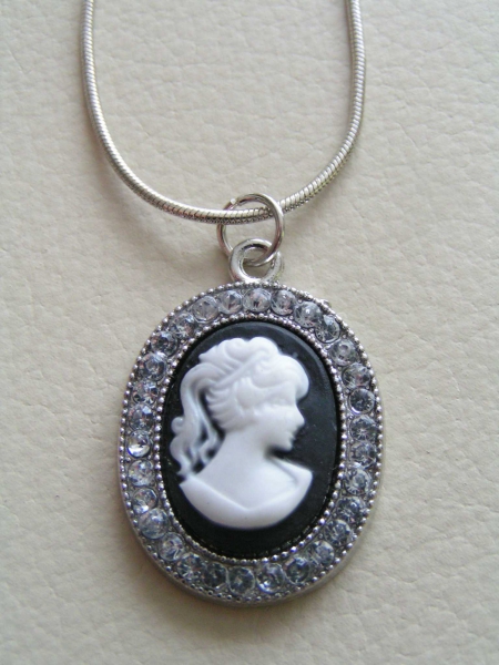 Barock Victorian Kette Gothic Lolita mit Steinen