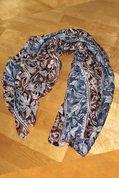 Schal beige Blumenmuster