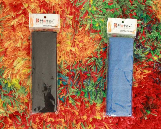 2 Schweißbänder in blau und schwarz