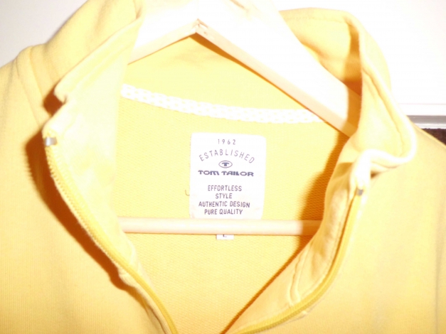 viele Pullis& Strickjacken, Schnäppchenpreise Gr. M-L