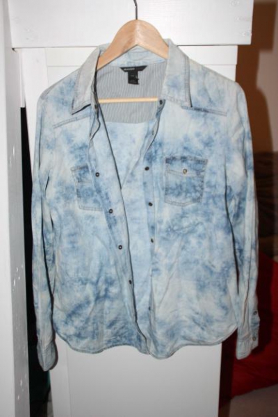 trendige Jeansbluse