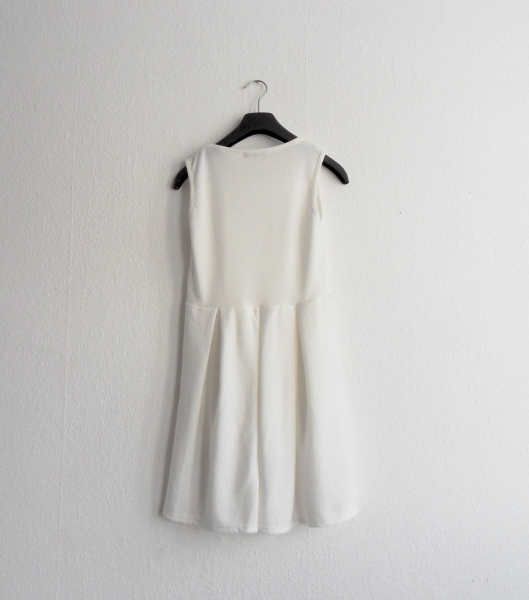 Wollweißes Skaterkleid Gr. M 36 38 kurz von NastyGal