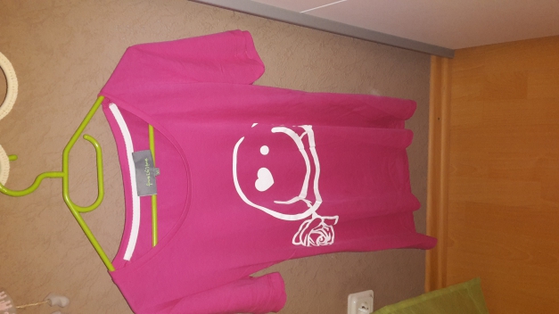 T-Shirt  in Pink mit Gesicht 