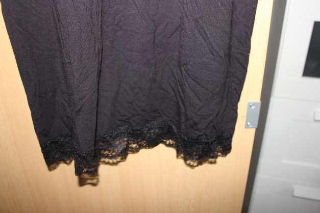 Neues Spitzen Nachthemd