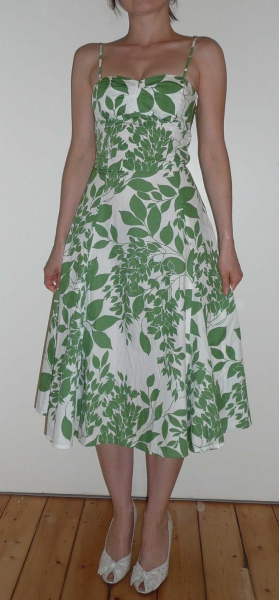 Zara Sommer Kleid mit floralem Aufdruck 32 = XXS - XS