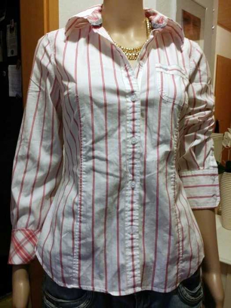 Sehr schöne gestreifte Damen Bluse /Hemd von Esprit
