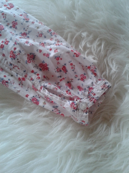 Geblümte Bluse weiß/rot/pink/blau Gr.152